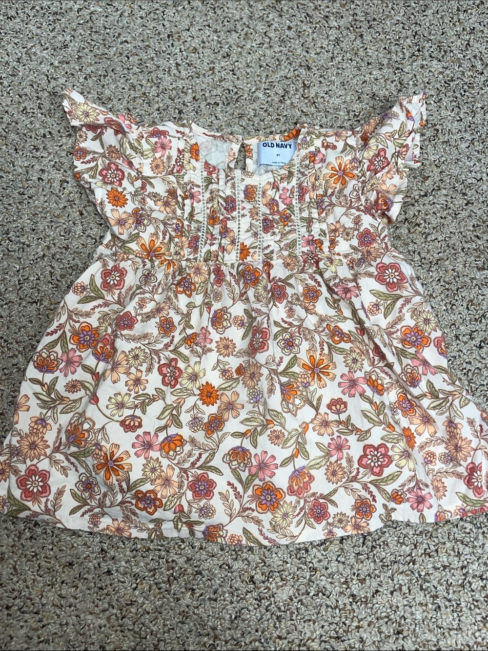 🍀6/$20 Old Navy Cream Floral Flutter-Sleeve Top with Pink & Orange Blooms